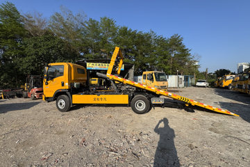 ���������ȷ�M3 180���� 4X2 ���ϳ�(��������)ͼƬ