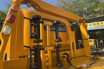 ���������ȷ�M3 180���� 4X2 ���ϳ�(��������)ͼƬ