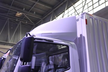 ����Ծ�� ����T1 ���а� ��ɲ 4.17�׵��Ŵ��綯��ʽ�Ῠ ����ʱ��100.07kWhͼƬ