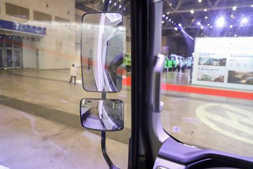 ����Ծ�� ����T1 ���а� ��ɲ 4.17�׵��Ŵ��綯��ʽ�Ῠ ����ʱ��100.07kWhͼƬ