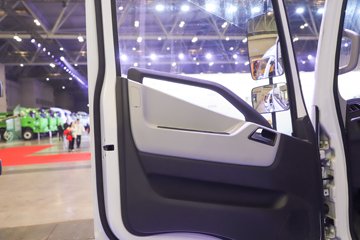 ����Ծ�� ����T1 ���а� ��ɲ 4.17�׵��Ŵ��綯��ʽ�Ῠ ����ʱ��100.07kWhͼƬ