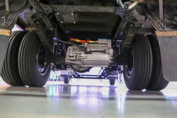 ����Ծ�� ����T1 ���а� ��ɲ 4.17�׵��Ŵ��綯��ʽ�Ῠ ����ʱ��100.07kWhͼƬ
