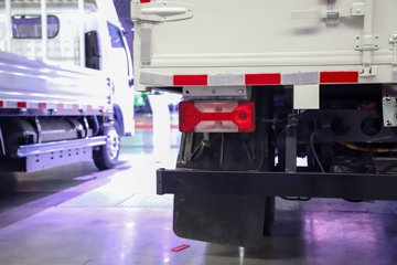 ����Ծ�� ����T1 ���а� ��ɲ 4.17�׵��Ŵ��綯��ʽ�Ῠ ����ʱ��100.07kWhͼƬ