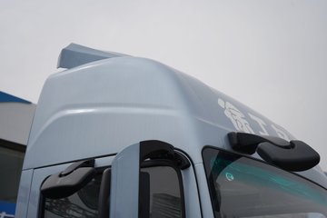 �칤�Ῠ ���� �߶� ��ɲ 4.4�׵��Ŵ��綯��ʽ�Ῠ �д��º�133.94kWhͼƬ