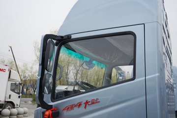 �칤�Ῠ ���� �߶� ��ɲ 4.4�׵��Ŵ��綯��ʽ�Ῠ �д��º�133.94kWhͼƬ