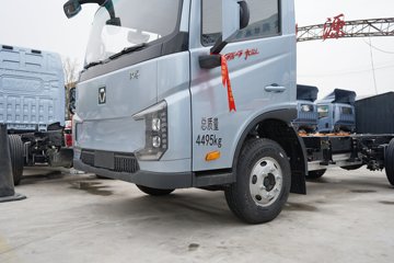 �칤�Ῠ ���� �߶� ��ɲ 4.4�׵��Ŵ��綯��ʽ�Ῠ �д��º�133.94kWhͼƬ