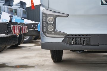 �칤�Ῠ ���� �߶� ��ɲ 4.4�׵��Ŵ��綯��ʽ�Ῠ �д��º�133.94kWhͼƬ