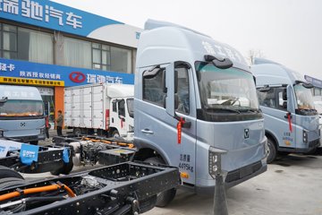 �칤�Ῠ ���� �߶� ��ɲ 4.4�׵��Ŵ��綯��ʽ�Ῠ �д��º�133.94kWhͼƬ