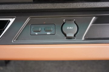 �칤�Ῠ ���� �߶� ��ɲ 4.4�׵��Ŵ��綯��ʽ�Ῠ �д��º�133.94kWhͼƬ