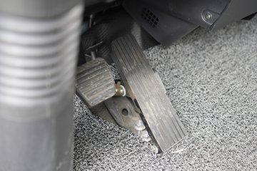 �칤�Ῠ ���� �߶� ��ɲ 4.4�׵��Ŵ��綯��ʽ�Ῠ �д��º�133.94kWhͼƬ