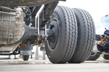 �칤�Ῠ ���� �߶� ��ɲ 4.4�׵��Ŵ��綯��ʽ�Ῠ �д��º�133.94kWhͼƬ