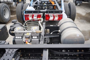 �칤�Ῠ ���� �߶� ��ɲ 4.4�׵��Ŵ��綯��ʽ�Ῠ �д��º�133.94kWhͼƬ