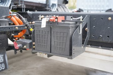 �칤�Ῠ ���� �߶� ��ɲ 4.4�׵��Ŵ��綯��ʽ�Ῠ �д��º�133.94kWhͼƬ