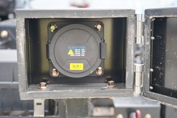 �칤�Ῠ ���� �߶� ��ɲ 4.4�׵��Ŵ��綯��ʽ�Ῠ �д��º�133.94kWhͼƬ