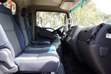 ����Ǭ��K6 2.5L���� 180���� ��ʿ��6�� ���� ��ɲ 4.17�׵��������ῨͼƬ