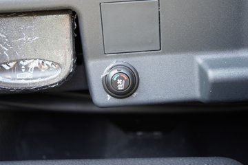 ����Ǭ��K6 2.5L���� 180���� ��ʿ��6�� ���� ��ɲ 4.17�׵��������ῨͼƬ