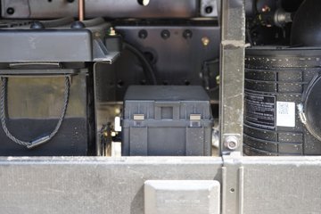 ����Ǭ��K6 2.5L���� 180���� ��ʿ��6�� ���� ��ɲ 4.17�׵��������ῨͼƬ