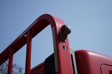 ����Ǭ��K6 2.5L���� 180���� ��ʿ��6�� ���� ��ɲ 4.17�׵��������ῨͼƬ