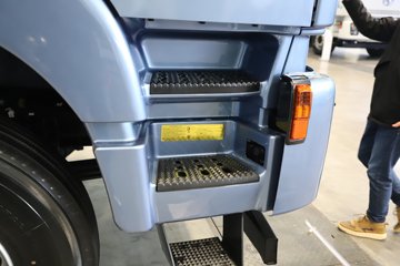 ��������i��ʨ ���ذ� 6X4 �߶� ���綯ǣ���� ����ʱ��600kWhͼƬ