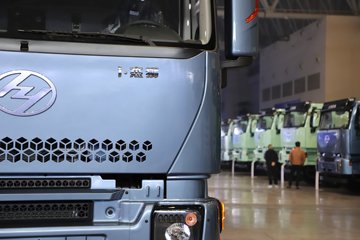 ��������i��ʨ ���ذ� 6X4 �߶� ���綯ǣ���� ����ʱ��600kWhͼƬ