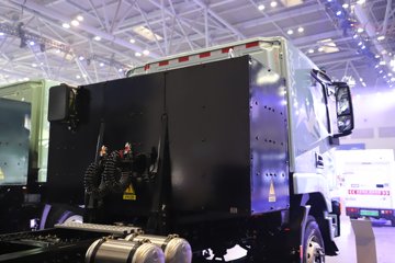 ��������i��ʨ ���ذ� 6X4 ƽ�� ���綯ǣ���� ����ʱ��400kWhͼƬ