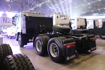 ��������i��ʨ ���ذ� 6X4 ƽ�� ���綯ǣ���� ����ʱ��400kWhͼƬ