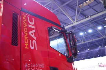 �������ҽ�ʨ ���ذ� 14.6L LNG 560���� 6X4 ��ʿ��16�� AMT�Զ��� �߶� ǣ����ͼƬ