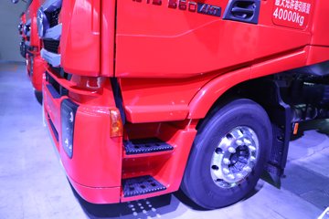 �������ҽ�ʨ ���ذ� 14.6L LNG 560���� 6X4 ��ʿ��16�� AMT�Զ��� �߶� ǣ����ͼƬ