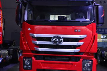 �������ҽ�ʨ ���ذ� 14.6L LNG 560���� 6X4 ��ʿ��16�� AMT�Զ��� �߶� ǣ����ͼƬ