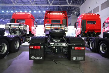 �������ҽ�ʨ ���ذ� 14.6L LNG 560���� 6X4 ��ʿ��16�� AMT�Զ��� �߶� ǣ����ͼƬ