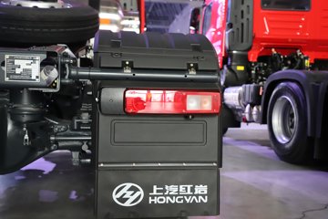 �������ҽ�ʨ ���ذ� 14.6L LNG 560���� 6X4 ��ʿ��16�� AMT�Զ��� �߶� ǣ����ͼƬ