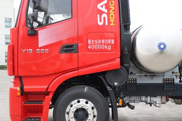 �������ҽ�ʨ ���ذ� 12.8L LNG 520���� 6X4 ��ʿ��12�� ǣ����ͼƬ