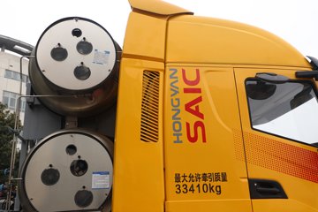 �������ҽ�ʨ 12.8L LNG 520���� 4X2 AMT�Զ��� ǣ����ͼƬ