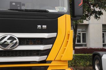 �������ҽ�ʨ 12.8L LNG 520���� 4X2 AMT�Զ��� ǣ����ͼƬ