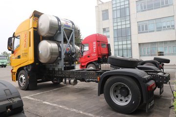 �������ҽ�ʨ 12.8L LNG 520���� 4X2 AMT�Զ��� ǣ����ͼƬ