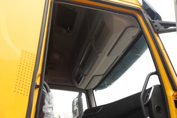 �������ҽ�ʨ 12.8L LNG 520���� 4X2 AMT�Զ��� ǣ����ͼƬ