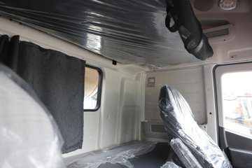 �������ҽ�ʨ 12.8L LNG 520���� 4X2 AMT�Զ��� ǣ����ͼƬ