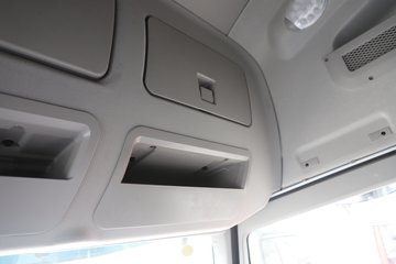 �������ҽ�ʨ 12.8L LNG 520���� 4X2 AMT�Զ��� ǣ����ͼƬ