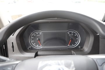 �������ҽ�ʨ 12.8L LNG 520���� 4X2 AMT�Զ��� ǣ����ͼƬ