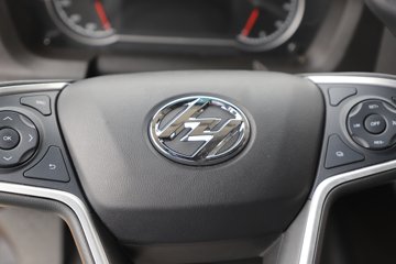 �������ҽ�ʨ 12.8L LNG 520���� 4X2 AMT�Զ��� ǣ����ͼƬ