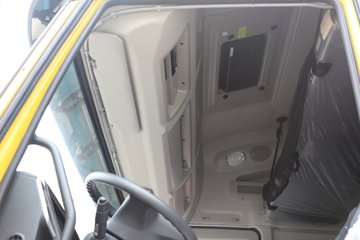 �������ҽ�ʨ 12.8L LNG 520���� 4X2 AMT�Զ��� ǣ����ͼƬ