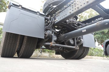 �������ҽ�ʨ 12.8L LNG 520���� 4X2 AMT�Զ��� ǣ����ͼƬ