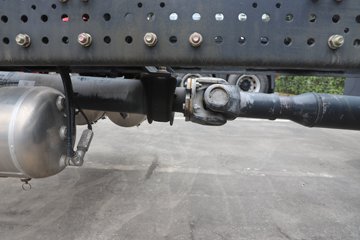 �������ҽ�ʨ 12.8L LNG 520���� 4X2 AMT�Զ��� ǣ����ͼƬ