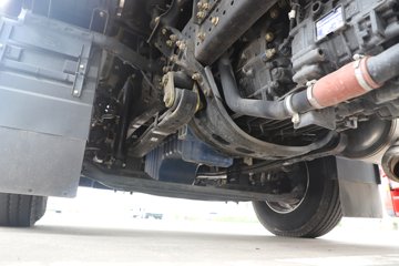 �������ҽ�ʨ 12.8L LNG 520���� 4X2 AMT�Զ��� ǣ����ͼƬ