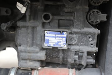 �������ҽ�ʨ 12.8L LNG 520���� 4X2 AMT�Զ��� ǣ����ͼƬ