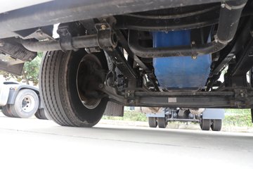 �������ҽ�ʨ 12.8L LNG 520���� 4X2 AMT�Զ��� ǣ����ͼƬ