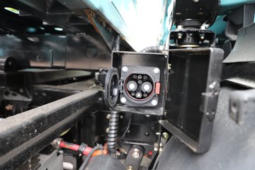 ������ʮ��EVM100 4X2 ���綯���ϳ� ����ʱ��100.46kWhͼƬ