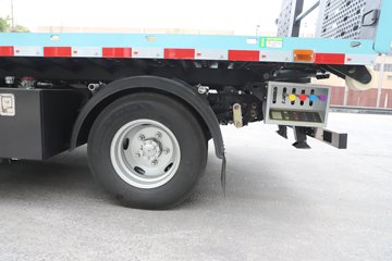 ������ʮ��EVM100 4X2 ���綯���ϳ� ����ʱ��100.46kWhͼƬ