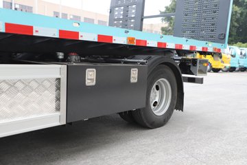 ������ʮ��EVM100 4X2 ���綯���ϳ� ����ʱ��100.46kWhͼƬ