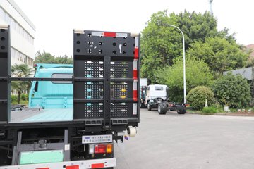 ������ʮ��EVM100 4X2 ���綯���ϳ� ����ʱ��100.46kWhͼƬ